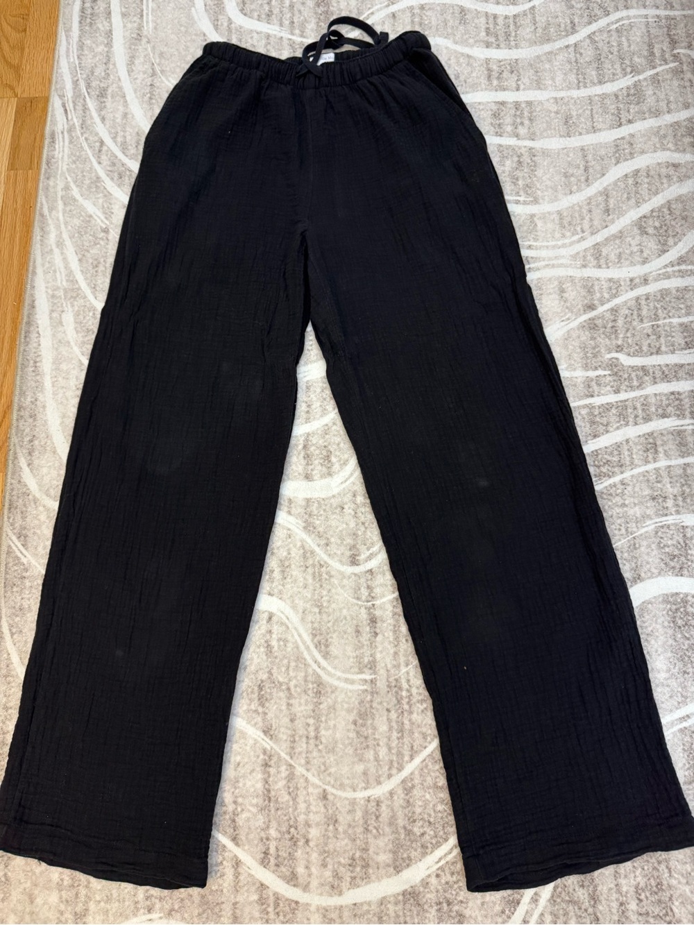 Aritzia Black soft straight lef pants